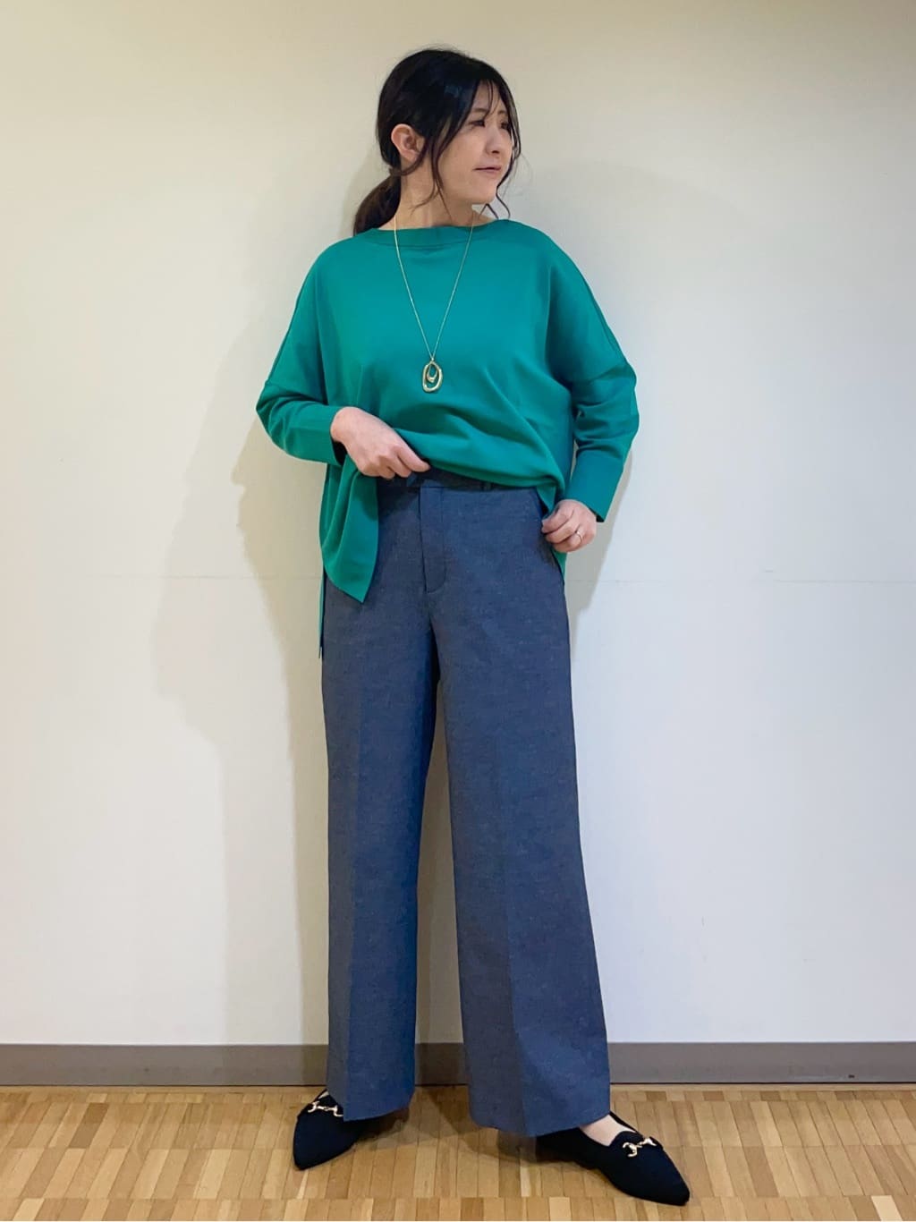 フナキさんの「UNTITLED｜◆ビッグトップネックレス」を使ったコーディネート