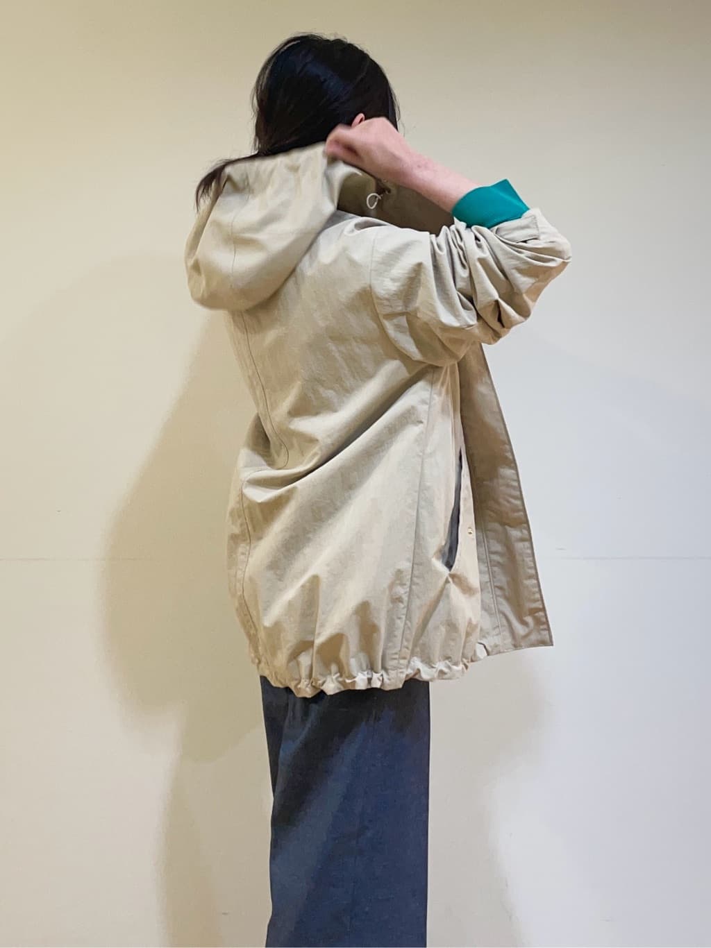 フナキさんの「UNTITLED｜◆ビッグトップネックレス」を使ったコーディネート
