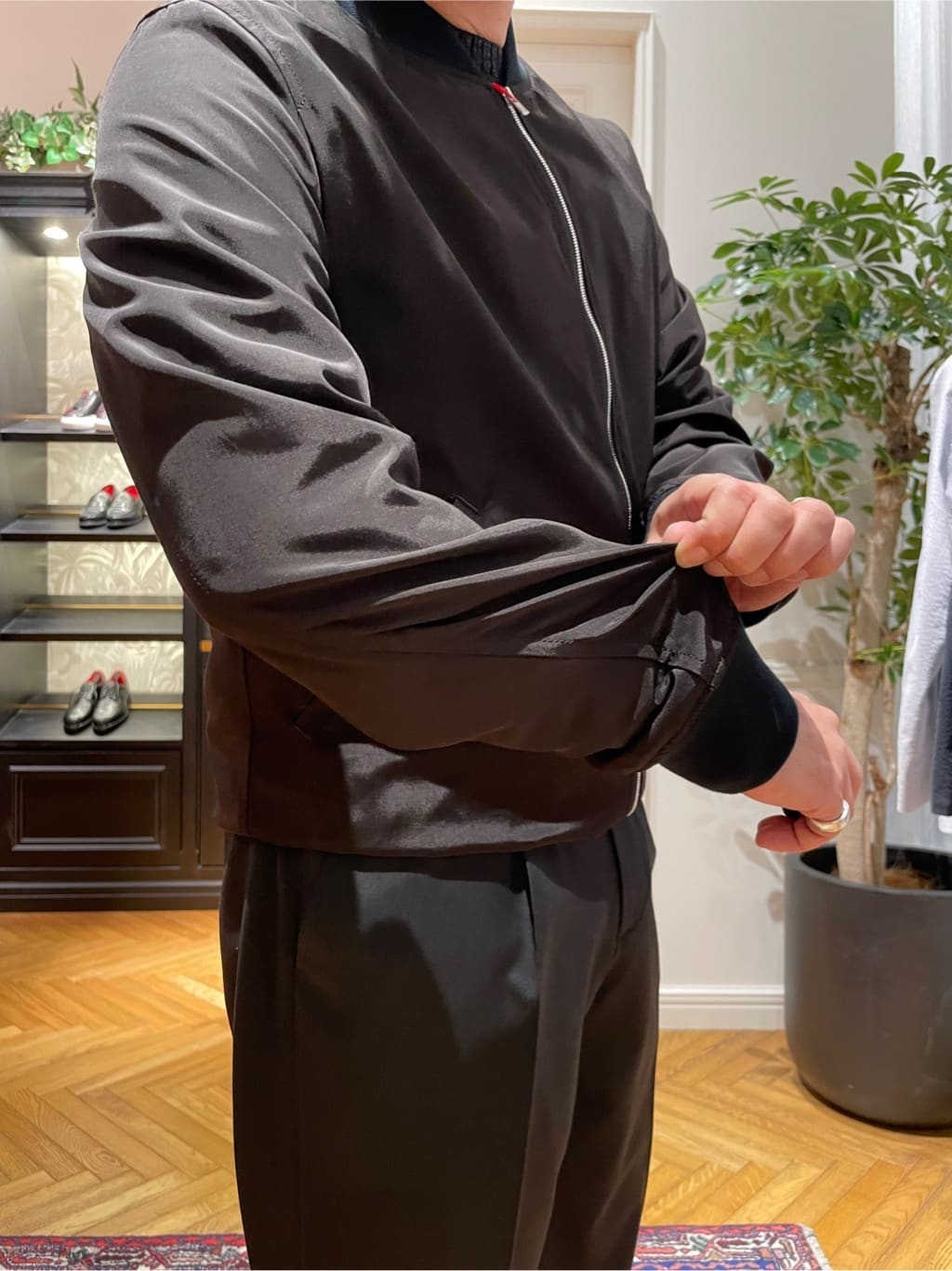 鶴田大士さんの「DRESSTERIOR｜【撥水加工/Safari5月号掲載】ローファー」を使ったコーディネート