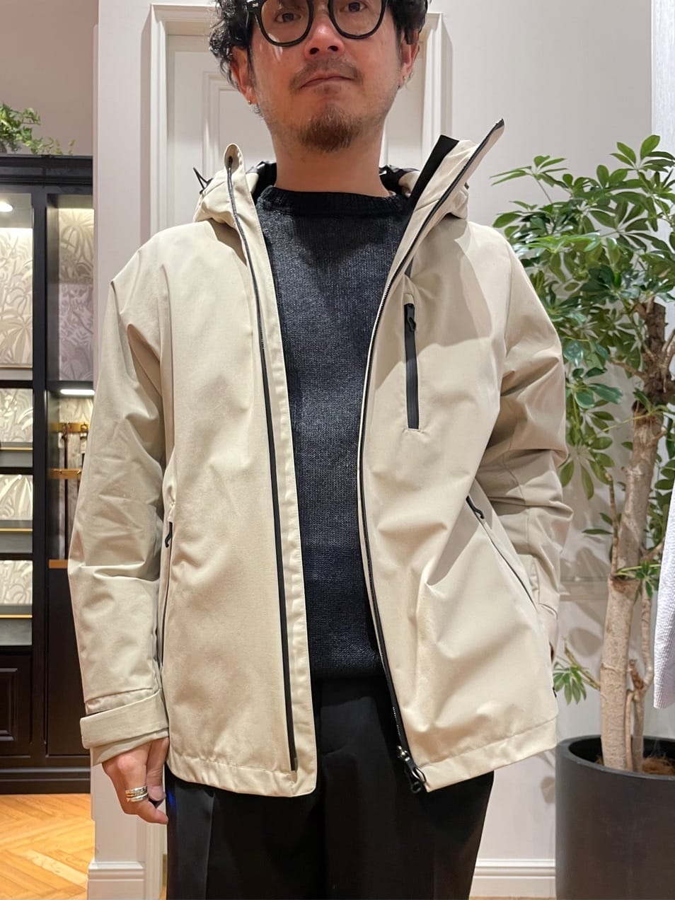 鶴田大士さんの「DRESSTERIOR｜【撥水加工/Safari5月号掲載】ローファー」を使ったコーディネート