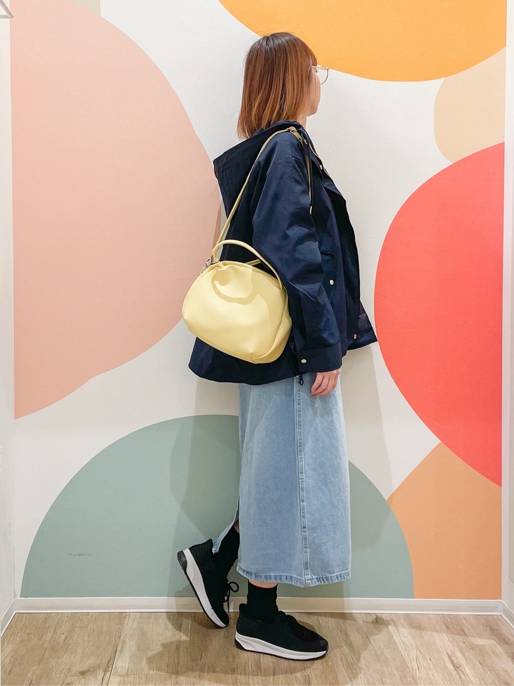 とまとさんの「SHOO･LA･RUE｜◆【洗える/S-LL】ワッフル編みが魅力な ドロップショルダーニット」を使ったコーディネート