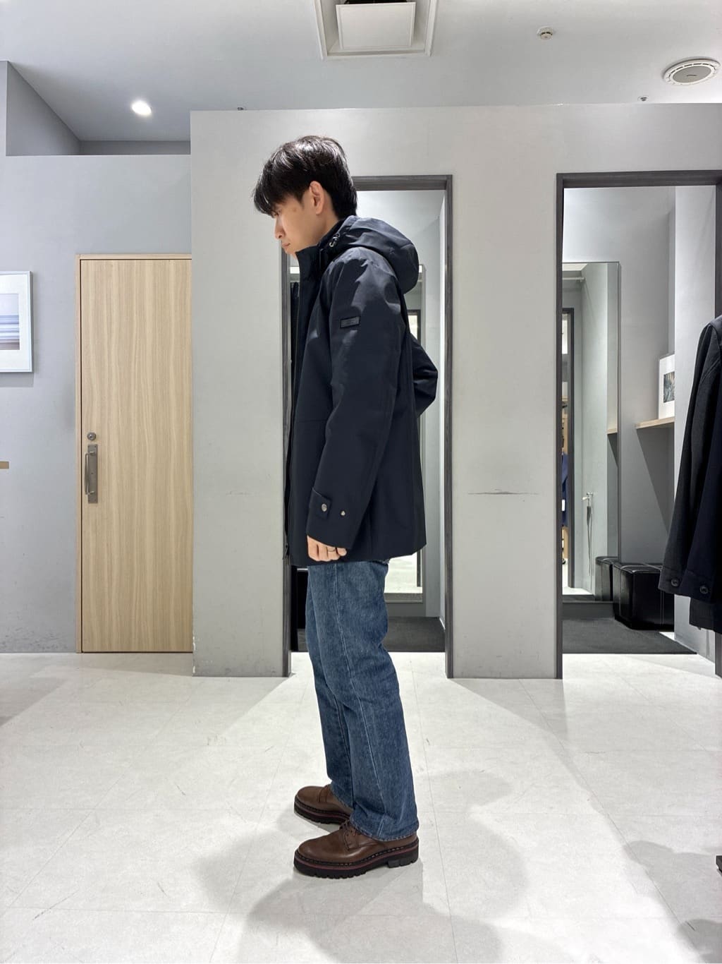 わいずみさんの「TAKEO KIKUCHI｜ハットモチーフ ジャカード ストライプ シャツ」を使ったコーディネート