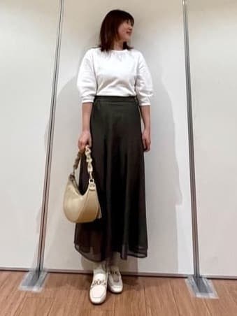 Juneさんの「UNTITLED｜◆【春の軽羽織り】ボリューム袖 ノーカラーブルゾン」を使ったコーディネート