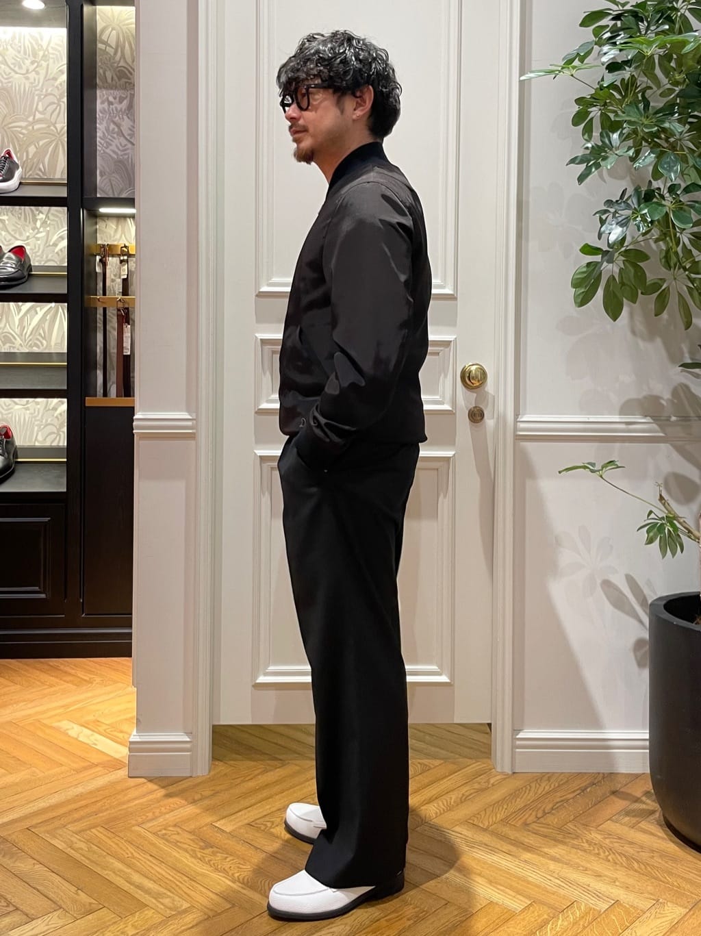 鶴田大士さんの「DRESSTERIOR｜【撥水加工/Safari5月号掲載】ローファー」を使ったコーディネート