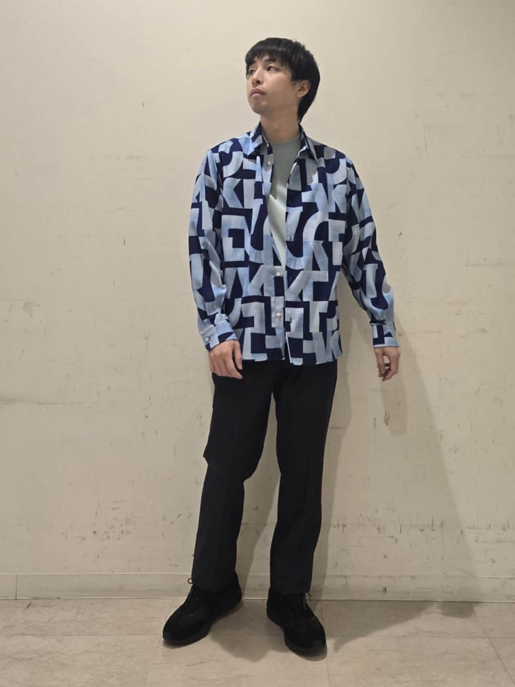白木駆さんの「TAKEO KIKUCHI｜【抗菌防臭／5サイズ展開】ハイゲージポンチ Tシャツ」を使ったコーディネート