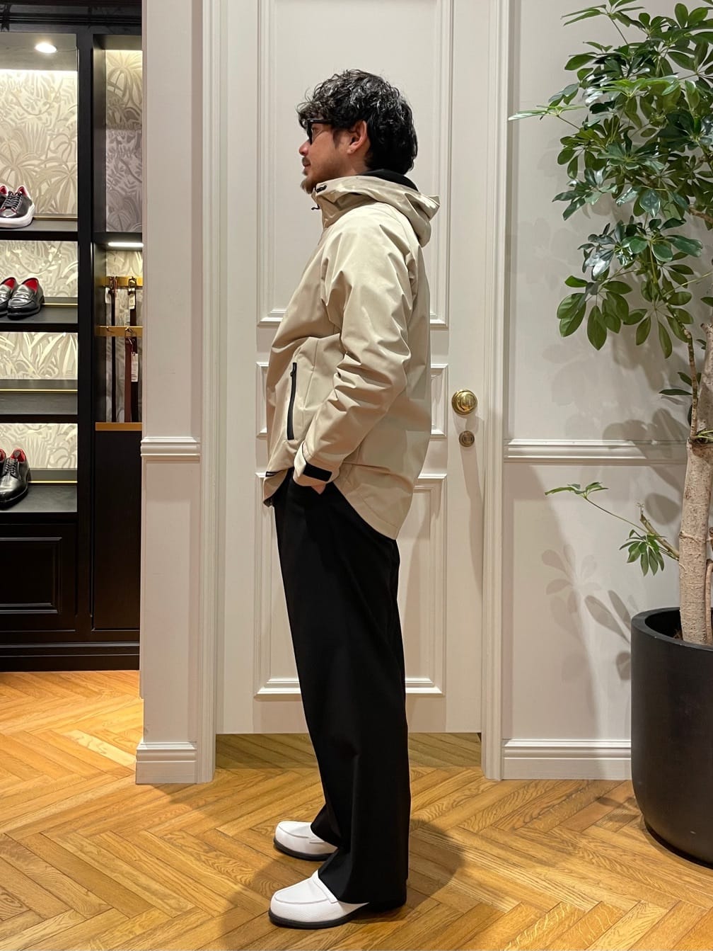 鶴田大士さんの「DRESSTERIOR｜【撥水加工/Safari5月号掲載】ローファー」を使ったコーディネート