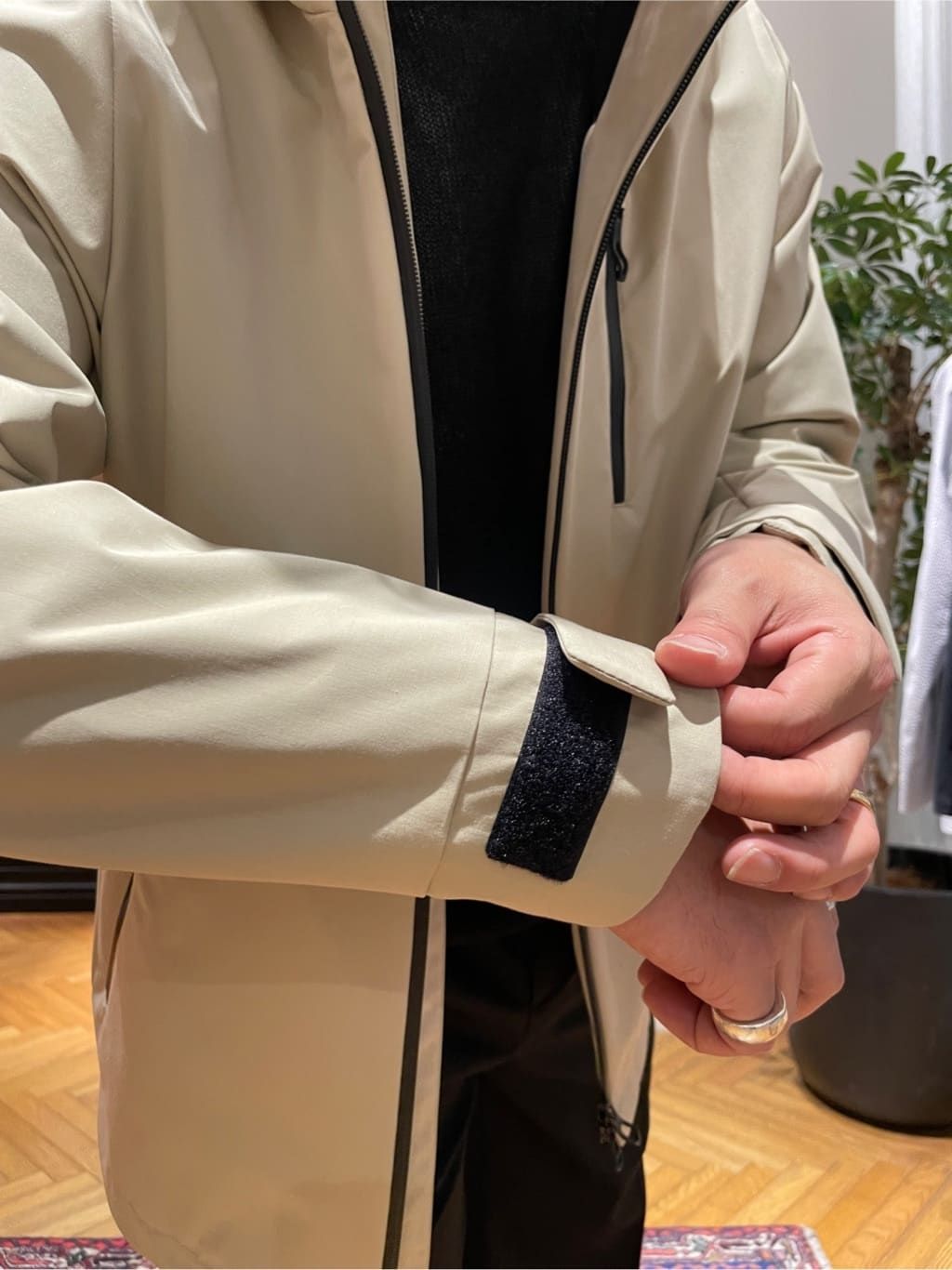 鶴田大士さんの「DRESSTERIOR｜【撥水加工/Safari5月号掲載】ローファー」を使ったコーディネート