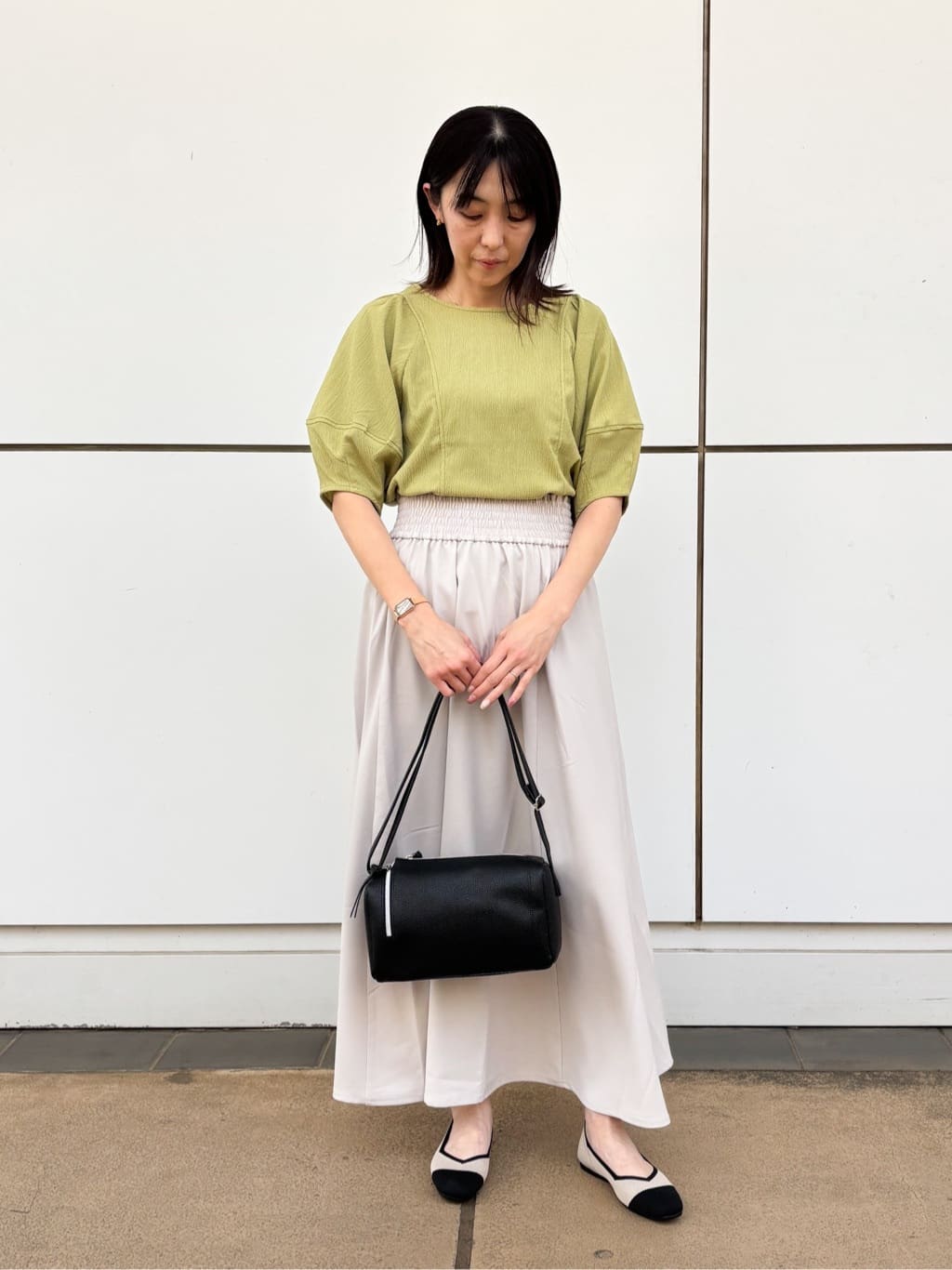 まいさんの「SHOO･LA･RUE｜◆【高レビュー】洗えてサラサラ ニットパンプス」を使ったコーディネート