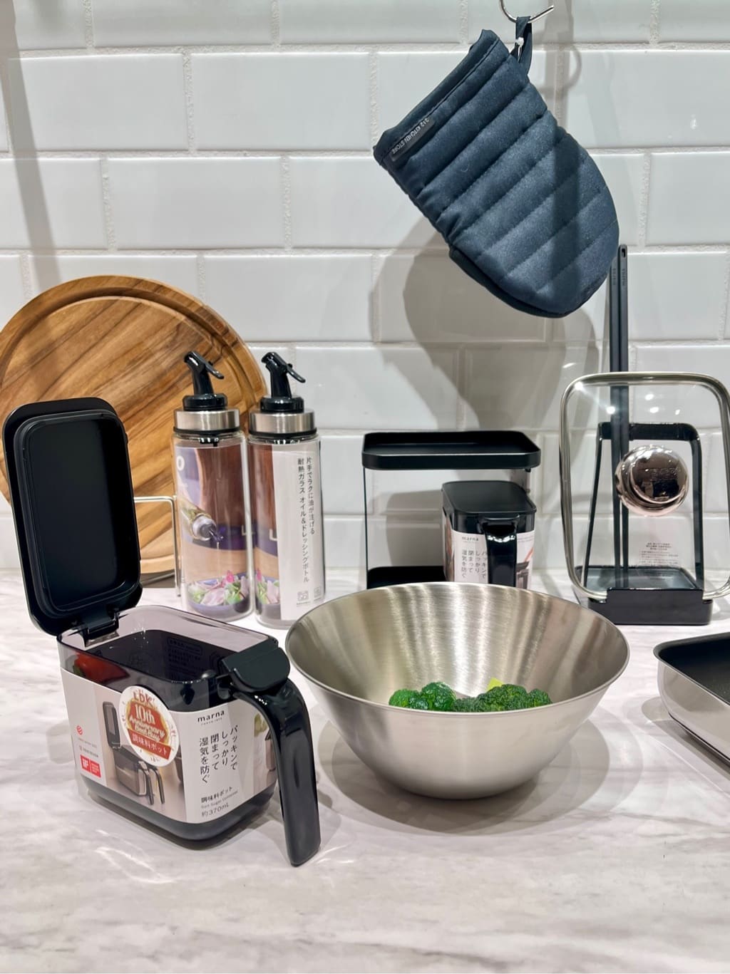 ぐっちさんの「212 KITCHEN STORE｜調味料ポット グレイッシュピンク ＜marna マーナ＞」を使ったコーディネート