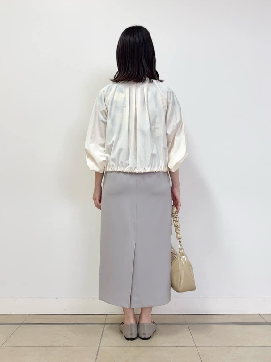asamiさんの「UNTITLED｜◆【春の軽羽織り】ボリューム袖 ノーカラーブルゾン」を使ったコーディネート