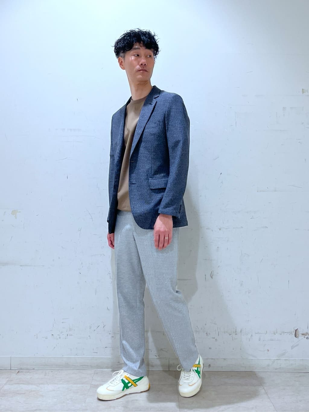 mutoさんの「TAKEO KIKUCHI｜【抗菌防臭／5サイズ展開】ハイゲージポンチ Tシャツ」を使ったコーディネート