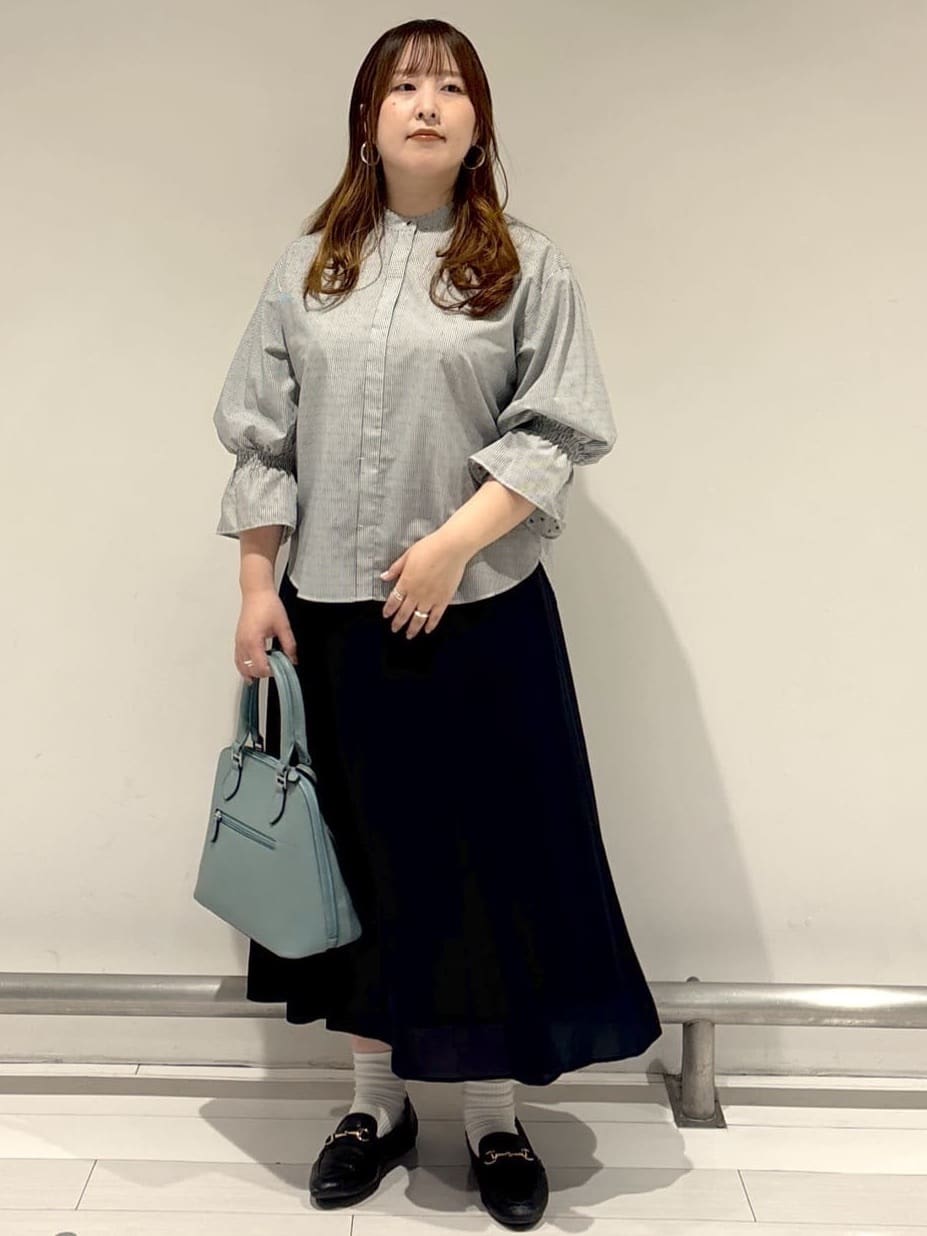 nakamuraさんの「Reflect｜◆【洗える】キャンディースリーブブラウス」を使ったコーディネート