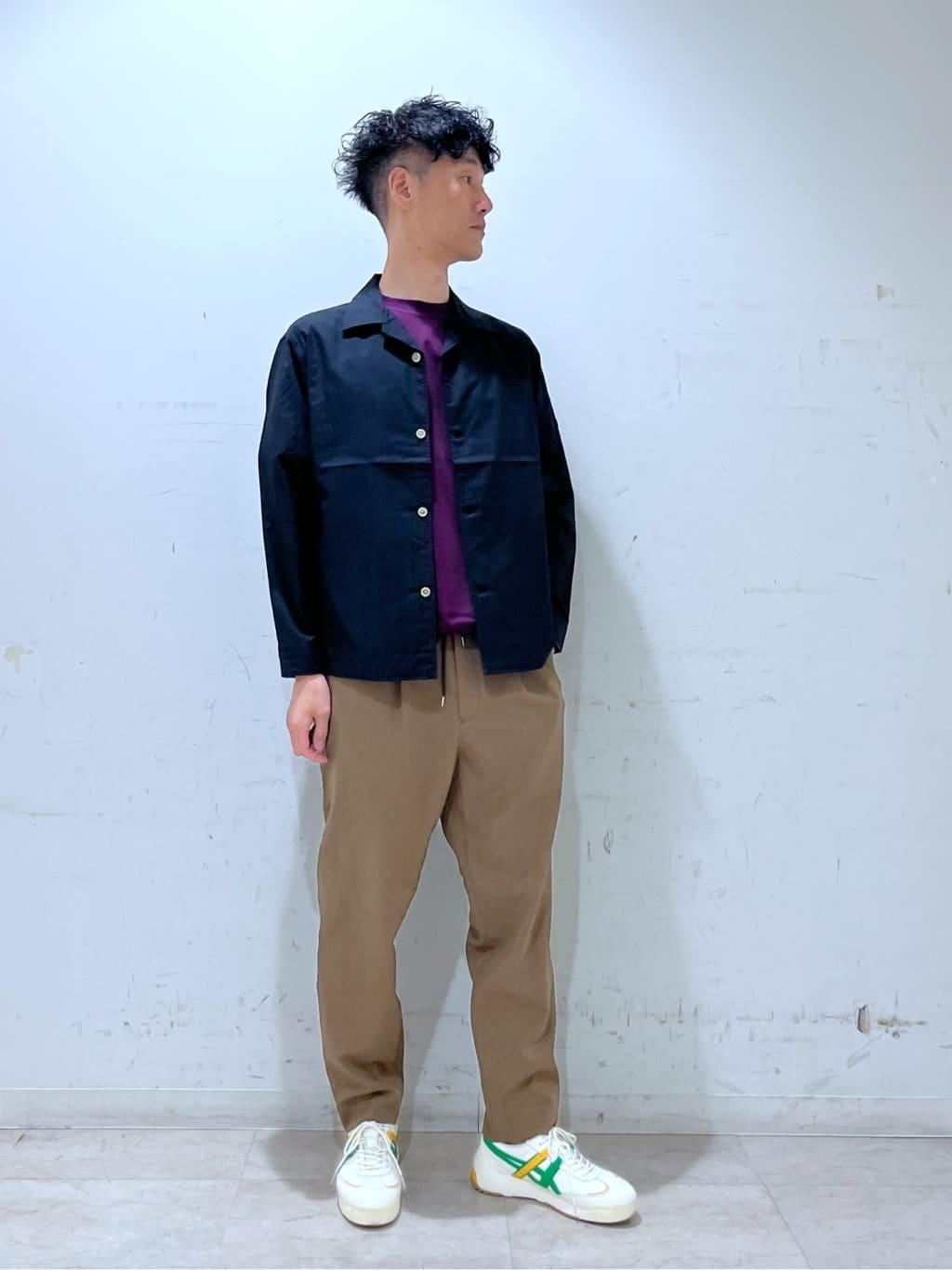 mutoさんの「TAKEO KIKUCHI｜【抗菌防臭／5サイズ展開】ハイゲージポンチ Tシャツ」を使ったコーディネート