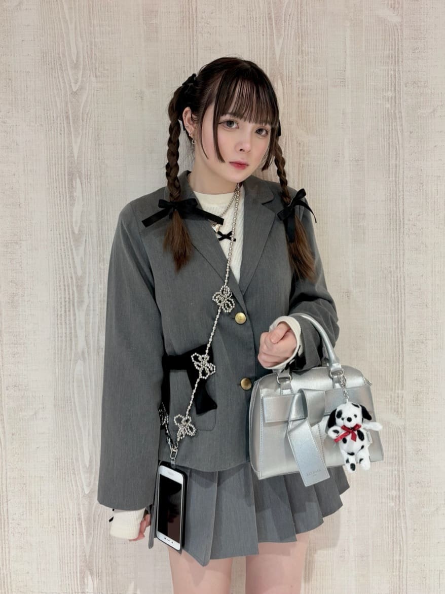 HUANG WEIHSUANさんの「ESPERANZA｜エムリットリボン2WAYボストン」を使ったコーディネート