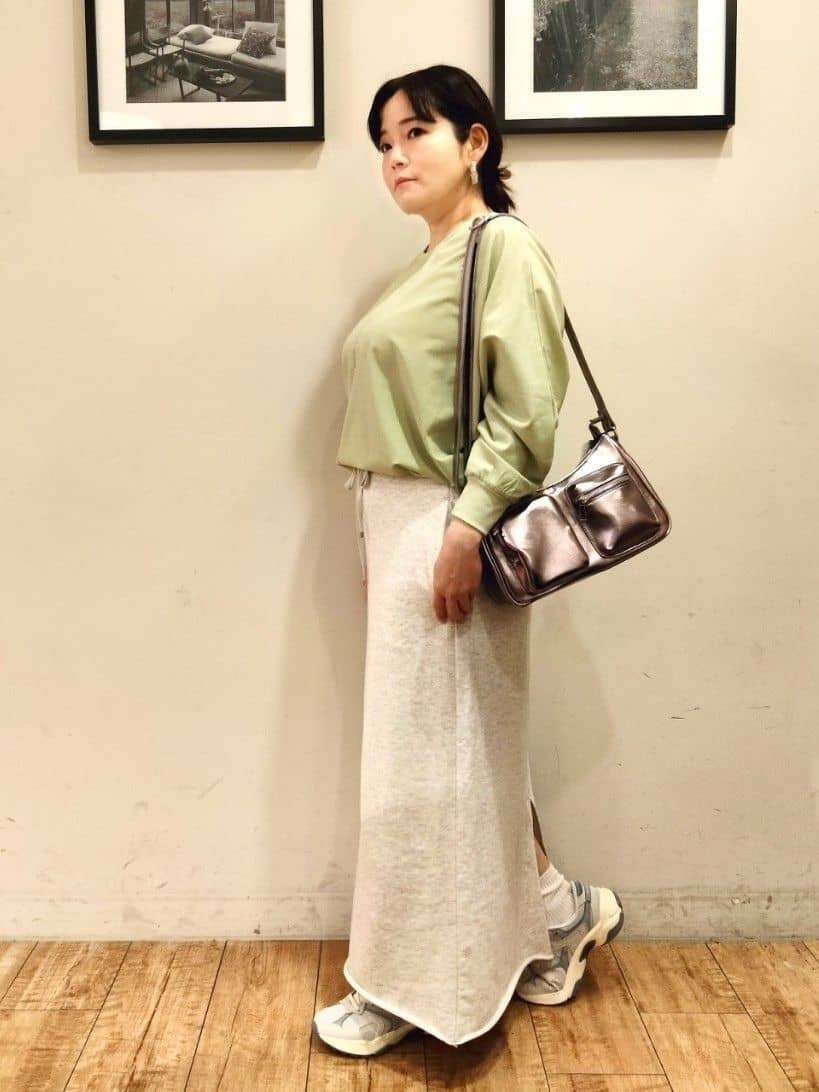 SHOOLARUEさんの「SHOO･LA･RUE｜◆カジュアルスタイルに 裏毛Aラインスカート」を使ったコーディネート