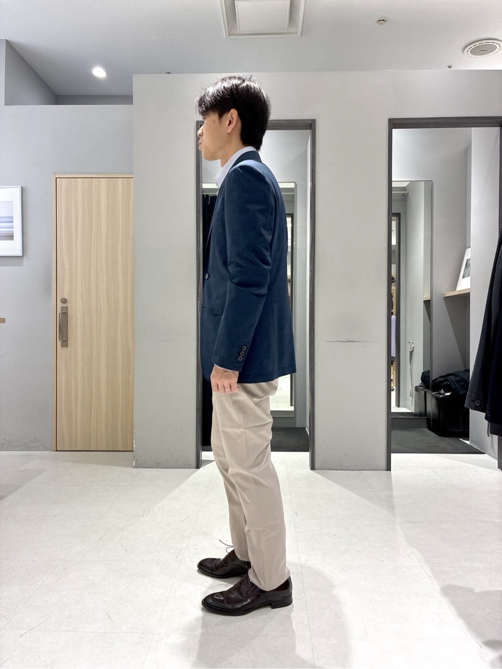 わいずみさんの「TAKEO KIKUCHI｜【抗菌防臭】COOL DOTS（R）ドビープリント ジャケット」を使ったコーディネート
