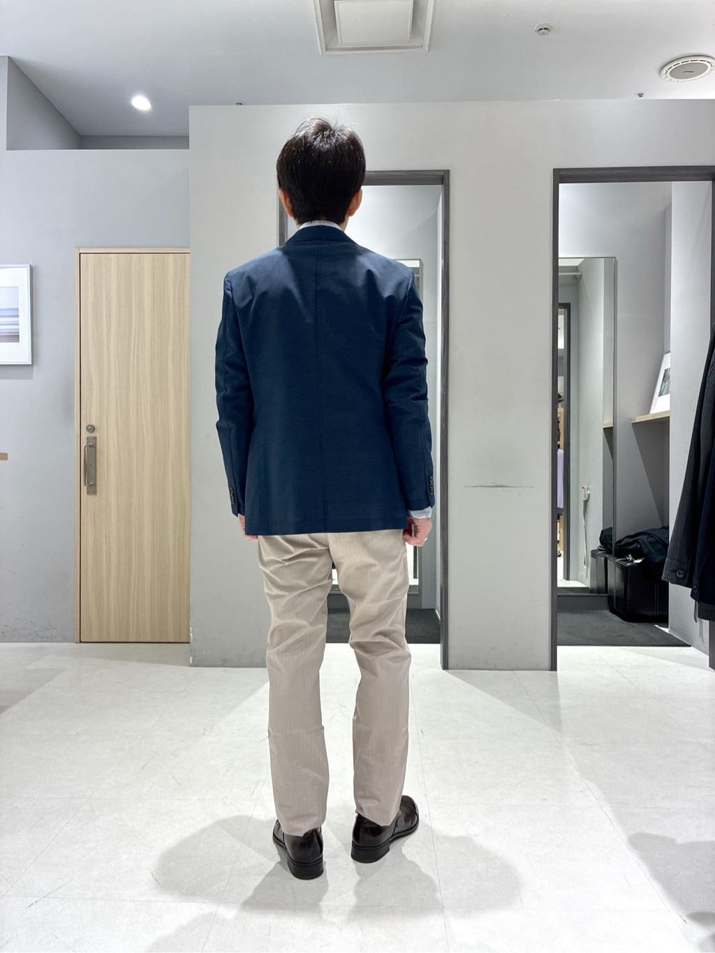 わいずみさんの「TAKEO KIKUCHI｜【抗菌防臭】COOL DOTS（R）ドビープリント ジャケット」を使ったコーディネート