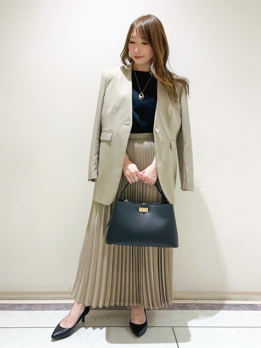 sattoさんの「UNTITLED｜【日本製・本革】Comfit Dresser Pumps（コンフィットドレッサーパンプス）」を使ったコーディネート