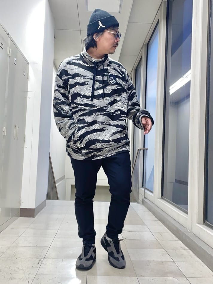 MAKOTO AIさんの「TAKEO KIKUCHI｜ラスタウォーカーニットCAP」を使ったコーディネート
