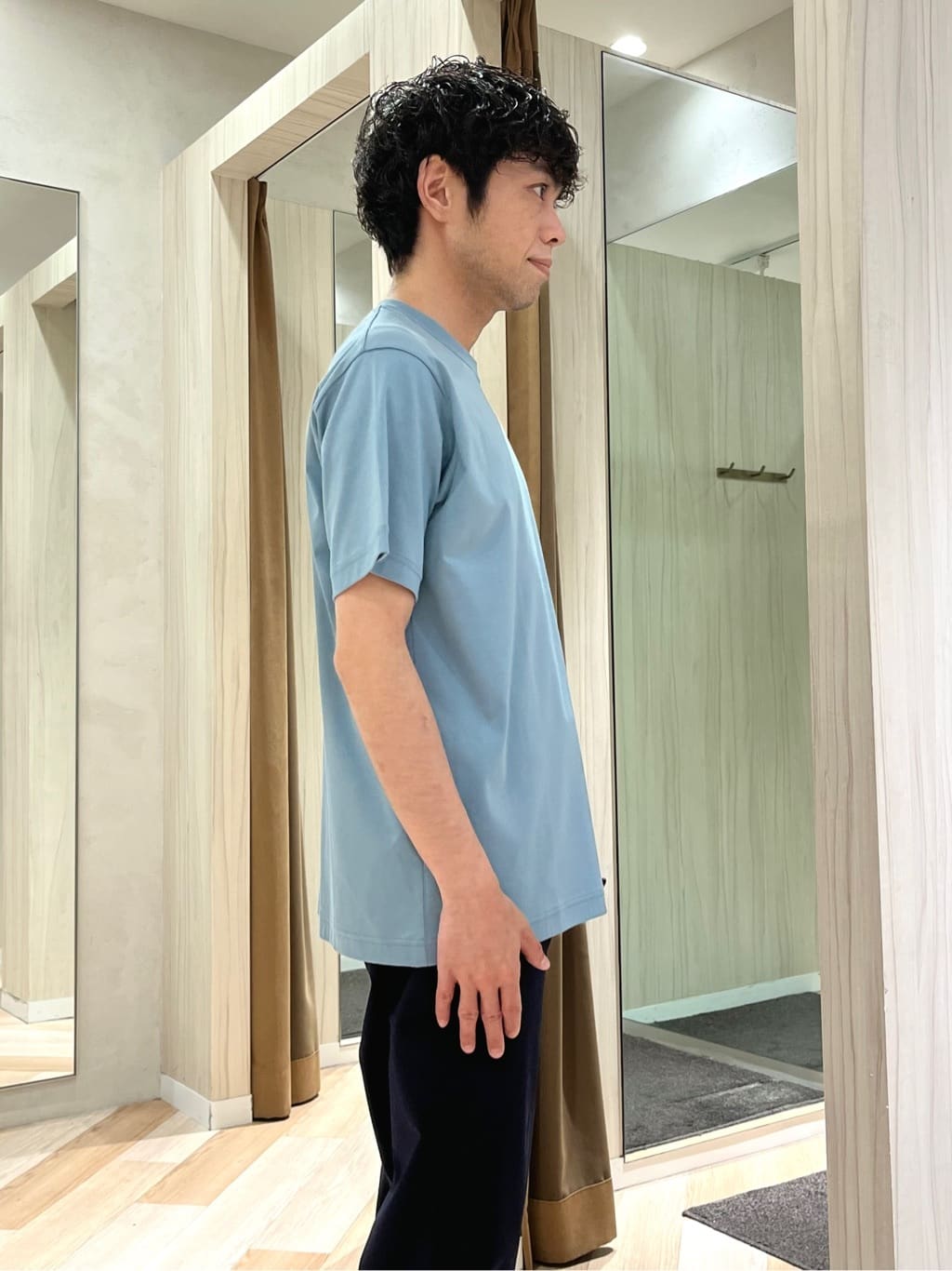 URAさんの「TAKEO KIKUCHI｜ハットモチーフ ジャカード ストライプ シャツ」を使ったコーディネート