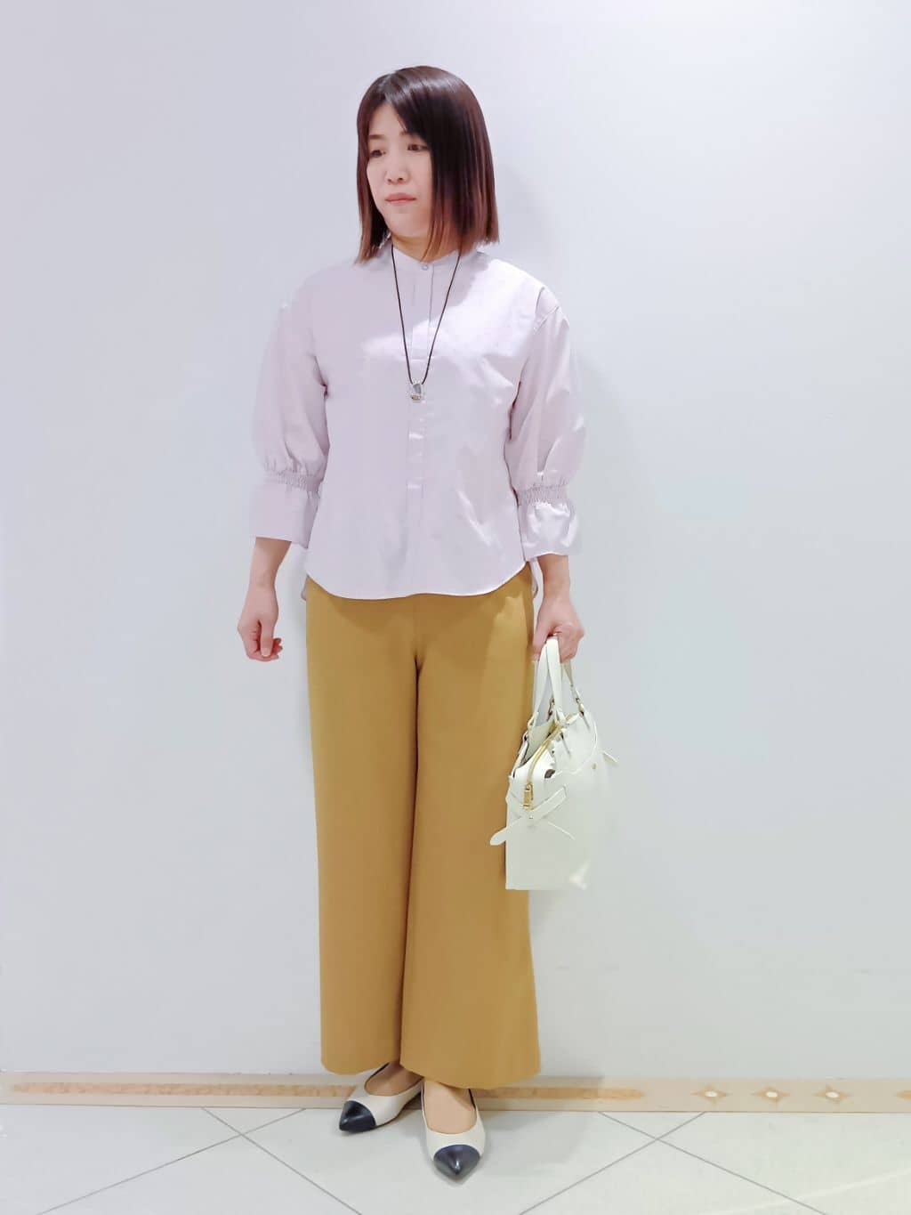 tomoさんの「Reflect｜◆【洗える】キャンディースリーブブラウス」を使ったコーディネート