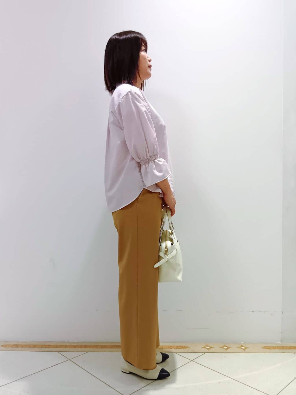 tomoさんの「Reflect｜◆【洗える】キャンディースリーブブラウス」を使ったコーディネート
