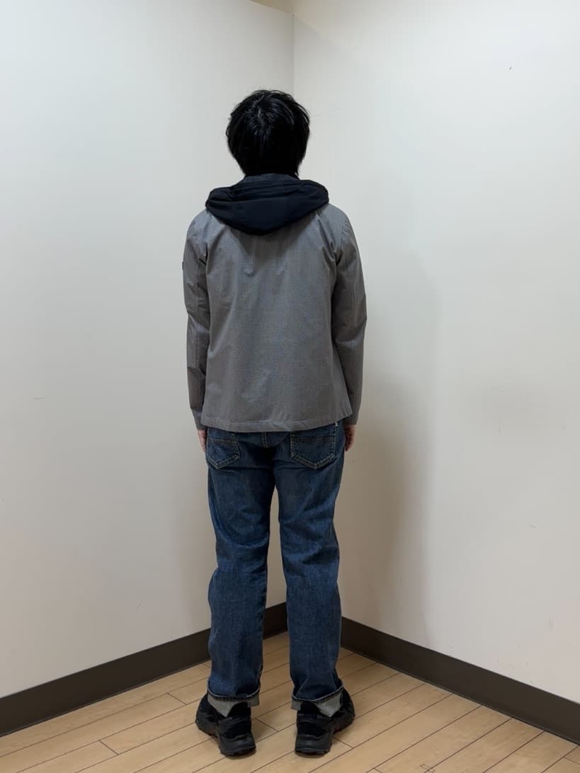 あきやまさんの「TAKEO KIKUCHI｜【モンスターストレッチ】日本製 ウォッシュド デニムパンツ」を使ったコーディネート