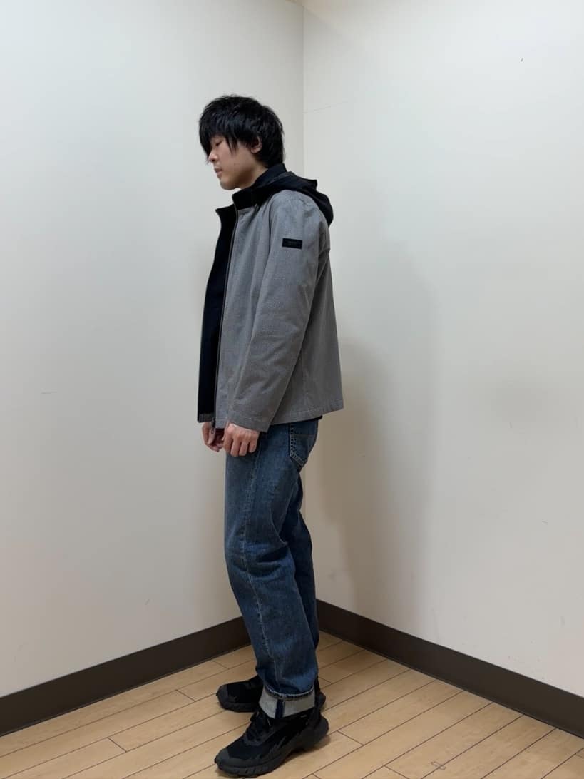 あきやまさんの「TAKEO KIKUCHI｜【モンスターストレッチ】日本製 ウォッシュド デニムパンツ」を使ったコーディネート