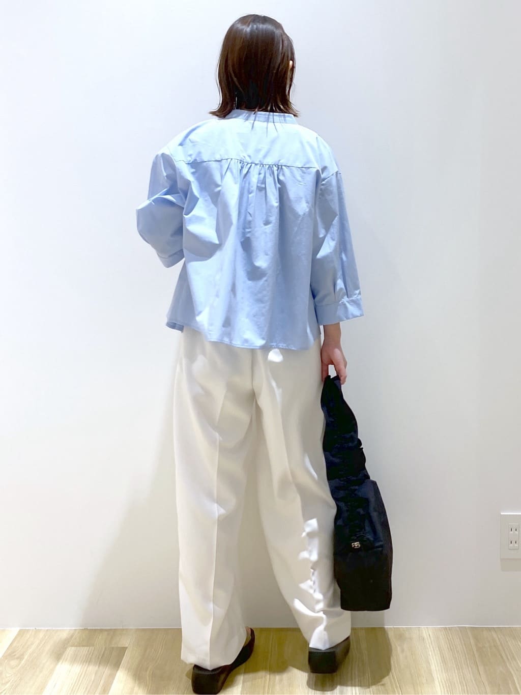 えりさんの「OPAQUE.CLIP｜ワイドストラップキャミソール【洗濯機洗い可】」を使ったコーディネート