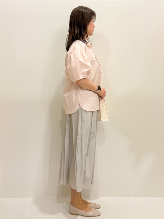 Satoさんの「OPAQUE.CLIP｜◆《美人百花掲載》ランタンスリーブシャツ【洗濯機洗い可】」を使ったコーディネート