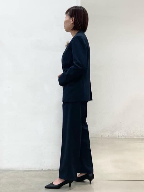 fujiさんの「THE SHOP TK｜◆【汚れ防止／シワになりにくい／セレモニー／通勤】ダブルクロスノーカラージャケット／洗える／サスティ」を使ったコーディネート
