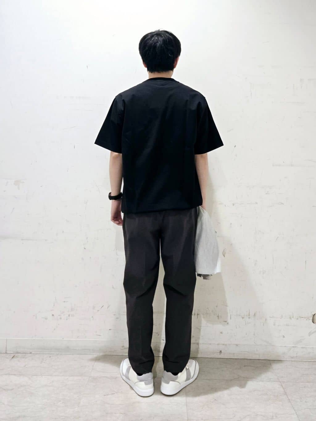白木駆さんの「TAKEO KIKUCHI｜【抗菌防臭／5サイズ展開】ハイゲージポンチ Tシャツ」を使ったコーディネート