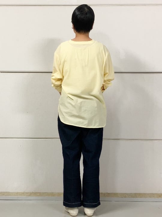 Rさんの「THE SHOP TK｜【美脚/オ―ルシーズン】デニムマリンパンツ/洗濯機OK」を使ったコーディネート