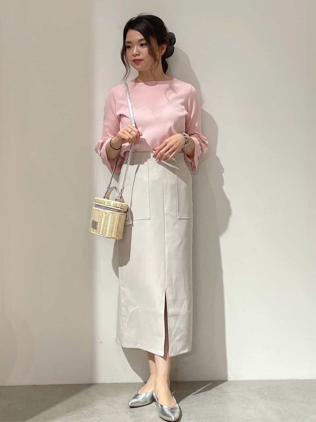 kanahoさんの「OPAQUE.CLIP｜◆《6色展開》シアーボーダーフレアスリーブニット【洗濯機洗い可】」を使ったコーディネート