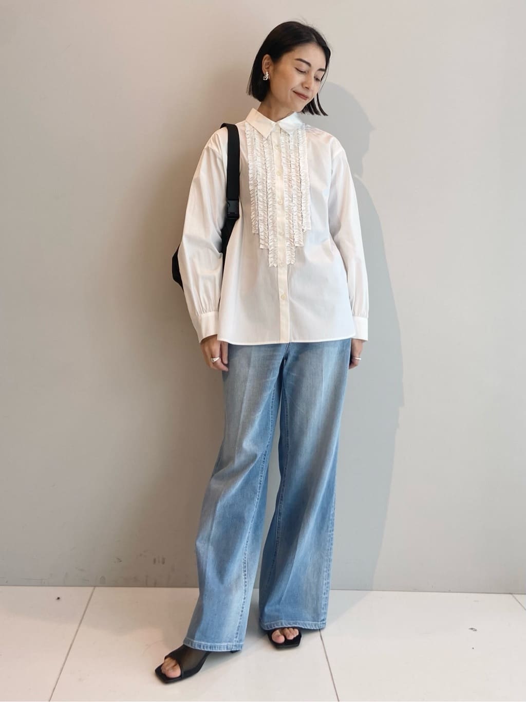 AYAさんの「UNTITLED｜◆【 Healthy DENIM 】別注Turnipルーズフレアデニム」を使ったコーディネート