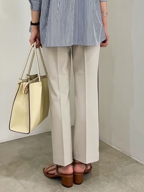 kanakoさんの「grove｜◆バックシャーリングシャツ」を使ったコーディネート