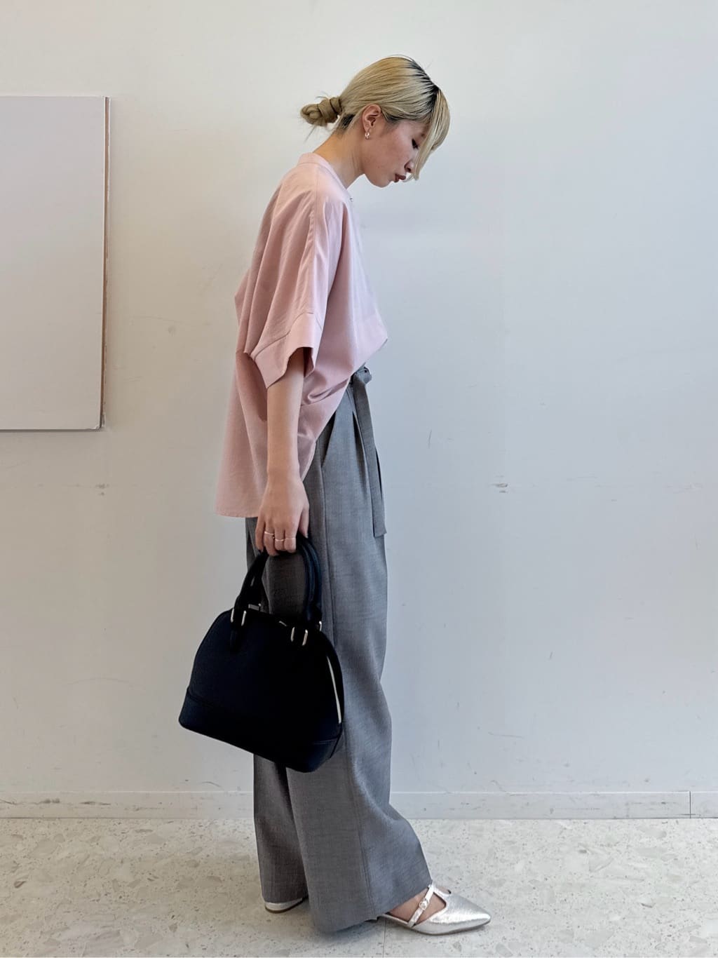 omaさんの「THE SHOP TK｜◆ドルマンブラウス【7色展開/洗濯機OK/体型カバー】」を使ったコーディネート