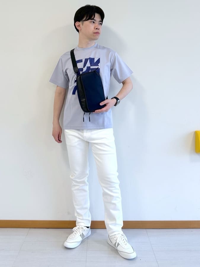 イッシーさんの「TAKEO KIKUCHI｜【Sサイズ～】ストレッチ デニム パンツ」を使ったコーディネート