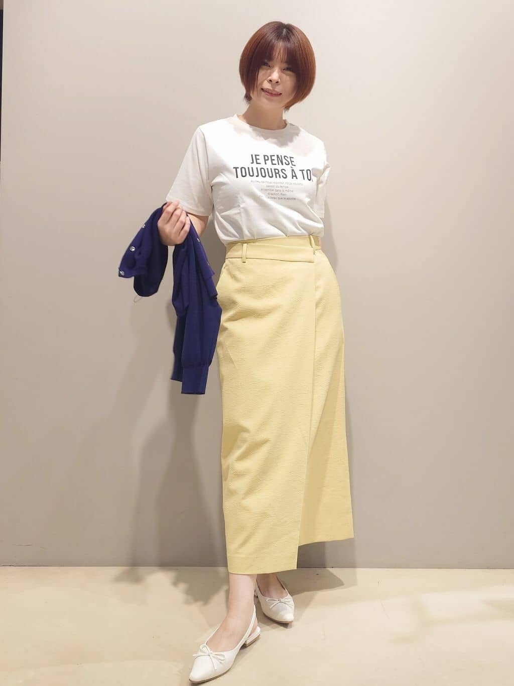 me：)さんの「OPAQUE.CLIP｜◆アソートロゴTシャツ【洗濯機洗い可】」を使ったコーディネート
