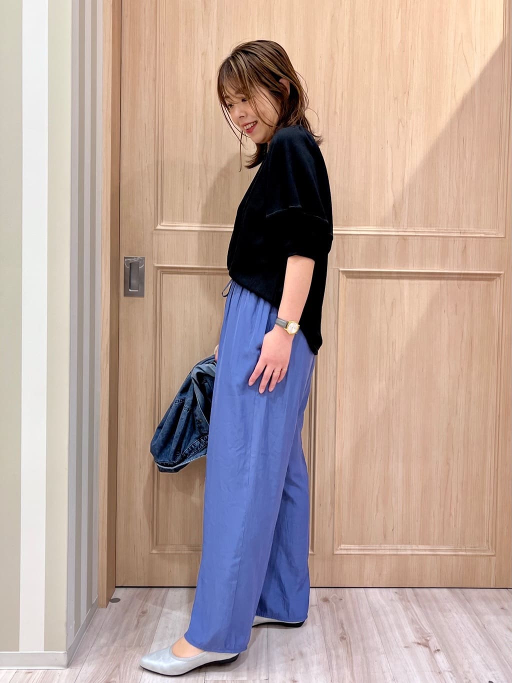Kyokoさんの「SHOO･LA･RUE｜◆ストレッチアーモンドトゥパンプス」を使ったコーディネート