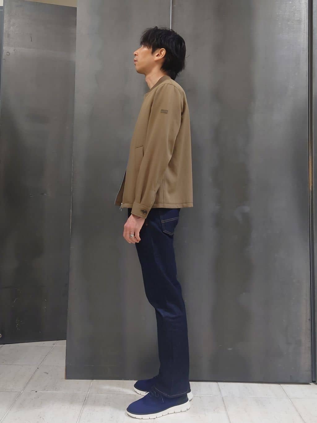 kawamuさんの「TAKEO KIKUCHI｜【モンスターストレッチ】日本製 ワンウォッシュ デニムパンツ」を使ったコーディネート