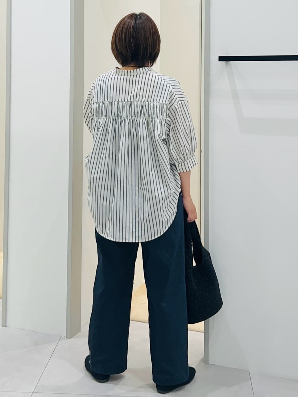 Naruさんの「THE SHOP TK｜◆【体型カバー】6分袖バックシャーリングシャツ/洗える」を使ったコーディネート