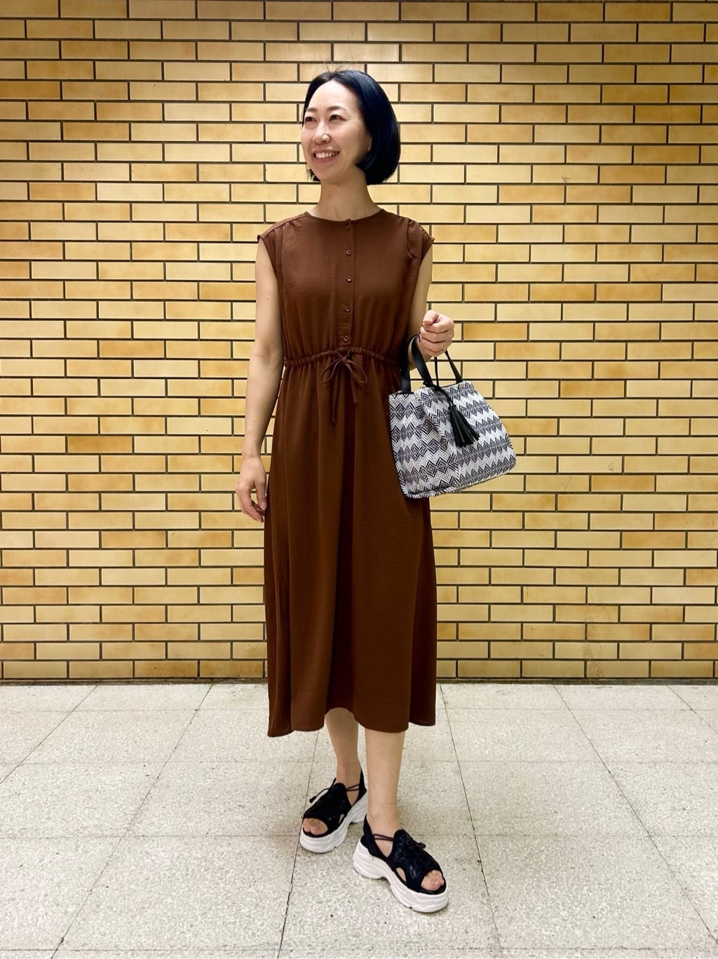 やまださんの「◆【接触冷感／吸水速乾／洗濯機OK】イージーケアドロストワンピース＜ラク服シリーズ＞」を使ったコーディネート