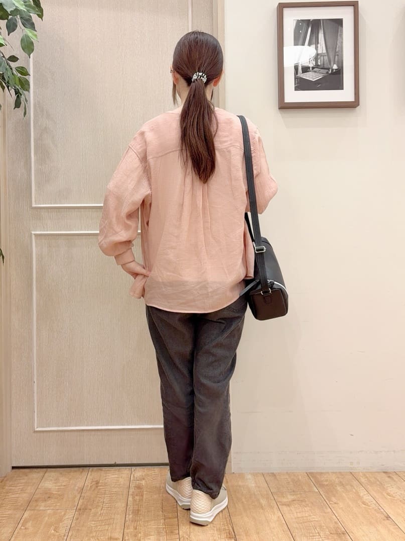 みぞさんさんの「SHOO･LA･RUE｜◆【洗える/SS-3L/美脚シルエット】アクティブ派のデニム イージーテーパードパンツ」を使ったコーディネート