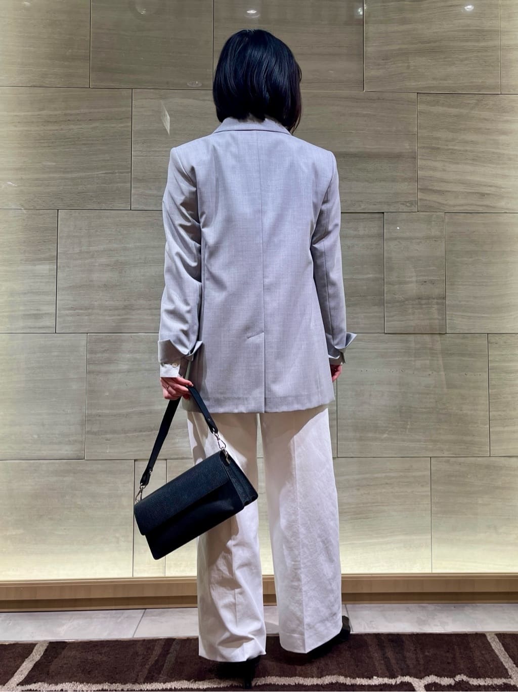 ちりんさんの「UNTITLED｜◆【清涼感/洗濯機洗い可】オックス クロップドワイドパンツ」を使ったコーディネート