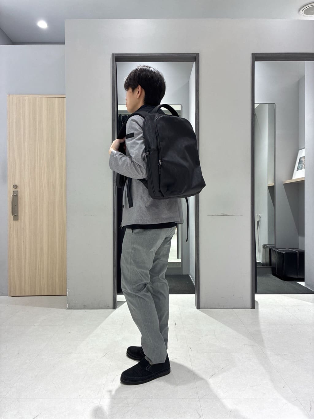 わいずみさんの「TAKEO KIKUCHI｜【全7サイズ&times;8色展開！】トップマルチヘリンボン パンツ」を使ったコーディネート