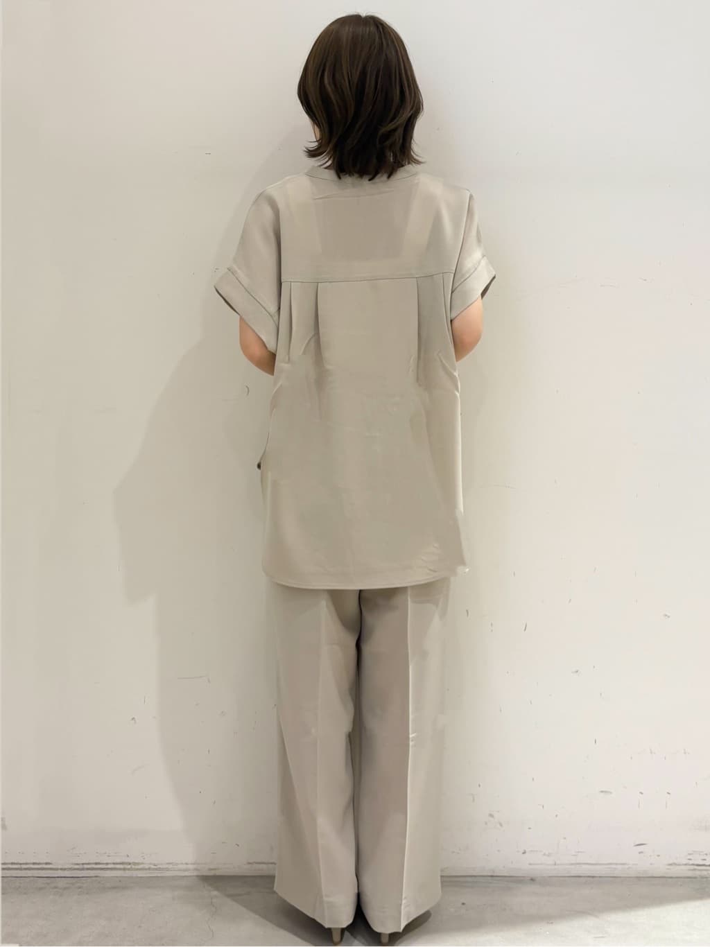 hさんの「OPAQUE.CLIP｜ワイドストラップリブキャミソール【ストレッチ／洗濯機洗い可】」を使ったコーディネート