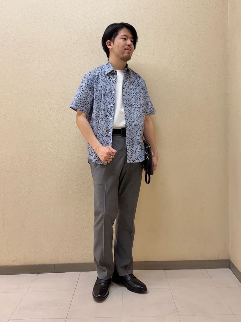 及川さんの「TAKEO KIKUCHI｜【抗菌防臭／5サイズ展開】ハイゲージポンチ Tシャツ」を使ったコーディネート