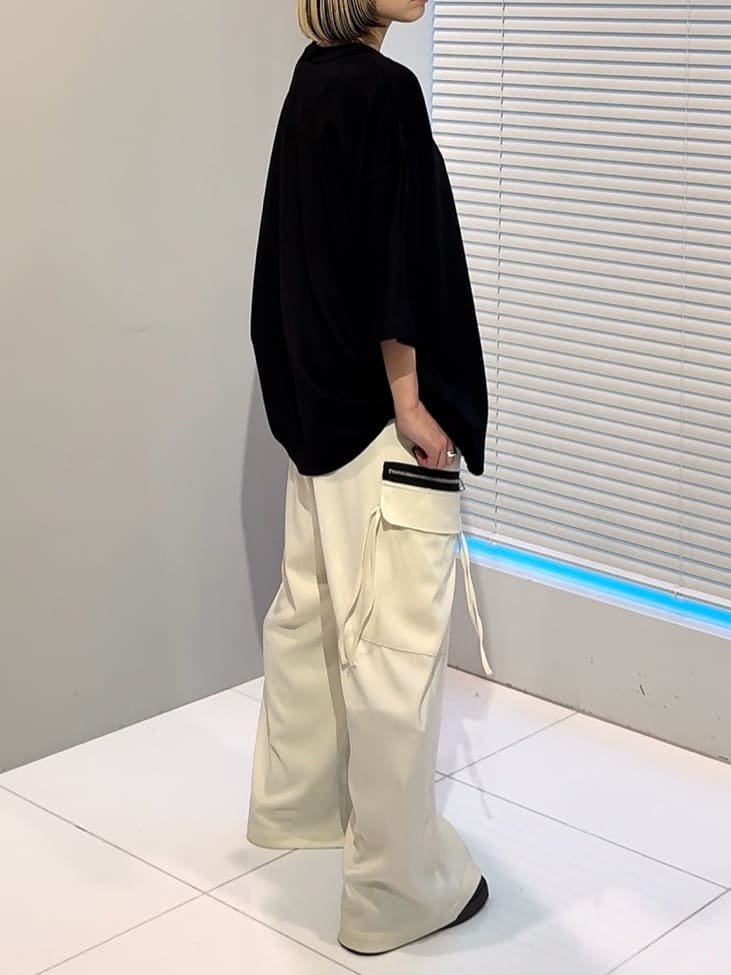 川本葵さんの「tk.TAKEO KIKUCHI｜◆マシュマロドルマンカットソー」を使ったコーディネート