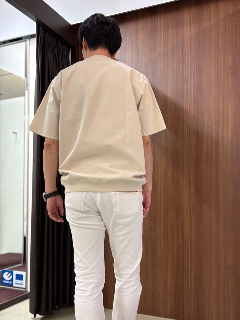 かたやまさんの「TAKEO KIKUCHI｜【抗菌防臭／5サイズ展開】ハイゲージポンチ Tシャツ」を使ったコーディネート